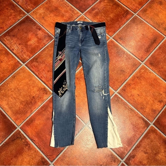 Leonard Paris Neck Tie Belt Jeans - Picture 2 of 7